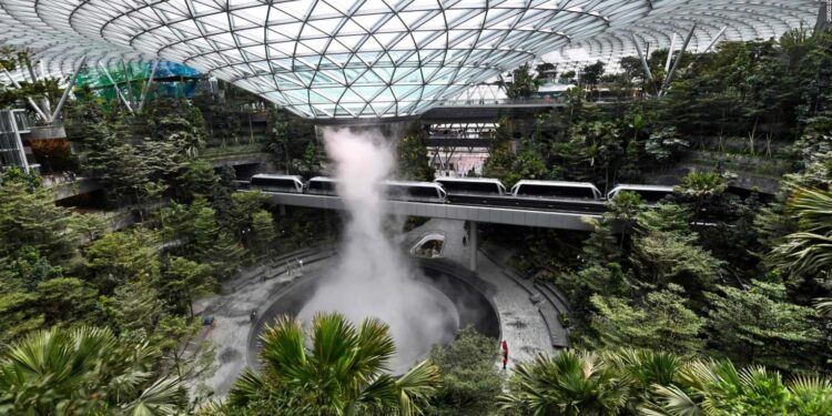 Changi Airport: Singapur Ücretsiz Turlar yeniden başladı