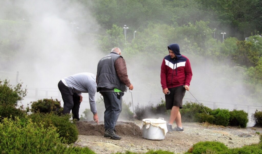 Cozido das Furnas