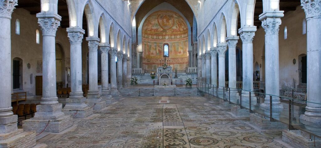 Aquileia Katedrali