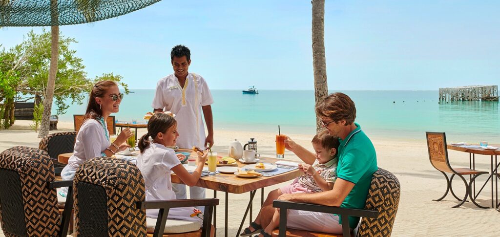 Fairmont Maldives restoranları ile de fark yaratıyor
