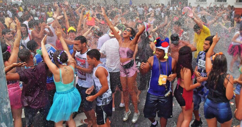 Rio Karnavalı nedir? Çılgın festival hakkında tüm bilgiler 3 Rio Karnavalı Sokak Partileri