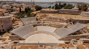adriyatikin incisi pula antik tiyatro