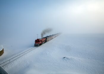 Ankara-Tatvan turistik treni seferlere başlıyor 5 Türkiye Cumhuriyeti Devlet Demiryolları Müdürlüğü, Ankara-Tatvan turistik treni için bilet satışlarının başlayacağını açıkladı.