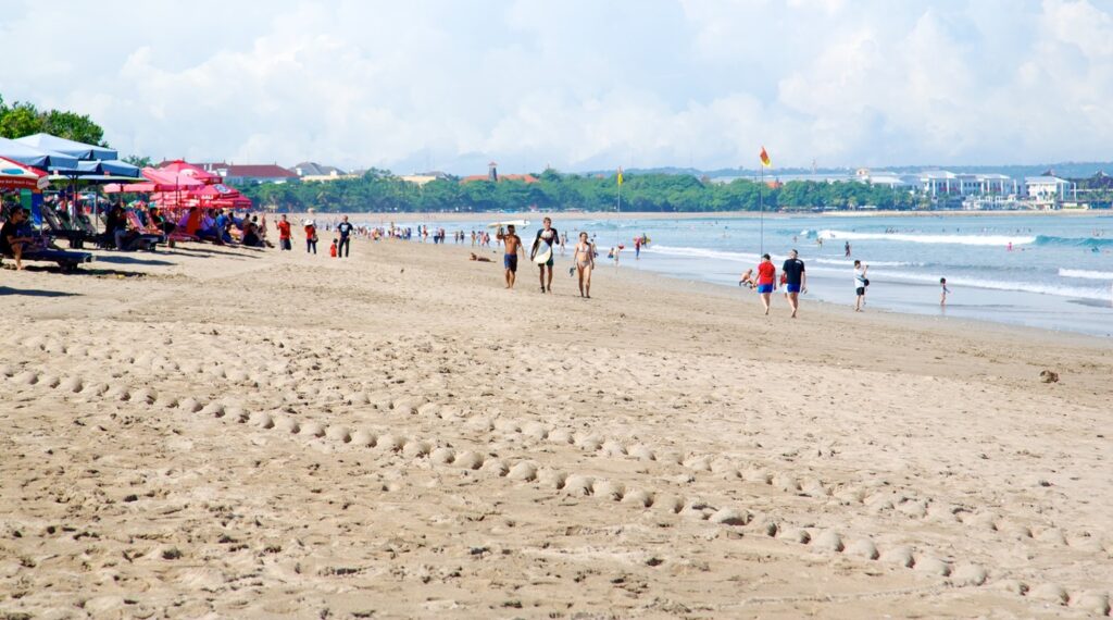 Bali Plajları: Legian