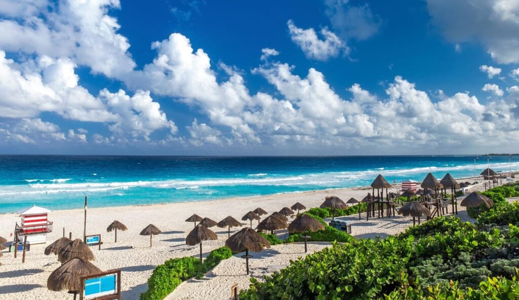 Cancun Plajları: Playa Delfines