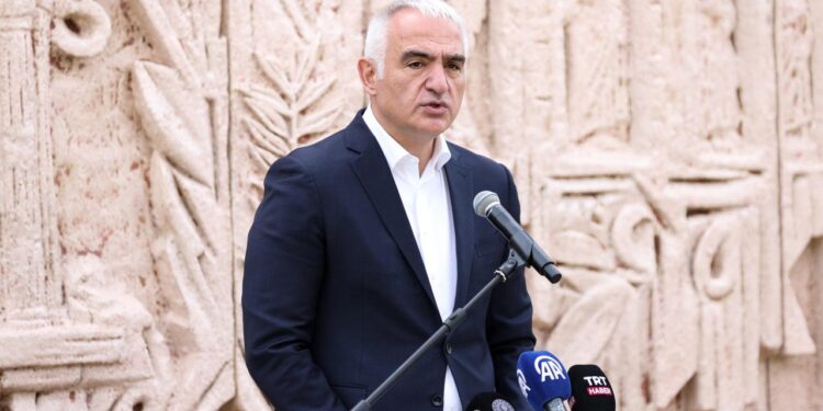 Kültür ve Turizm Bakanı Mehmet Nuri Ersoy, Side Antik Kenti Karşılama Merkezi'nin açılışında açıklamalarda bulundu.