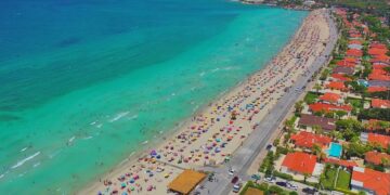 Emeklilere şezlong sürprizi!