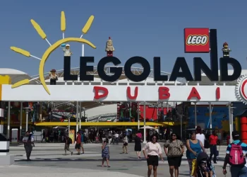 Dubai Legoland: Aileler için eğlencenin ve keşfin merkezi 16 Dubai Legoland, Orta Doğu’daki ilk Legoland tema parkı olarak Dubai Parks and Resorts bünyesinde yer alır.