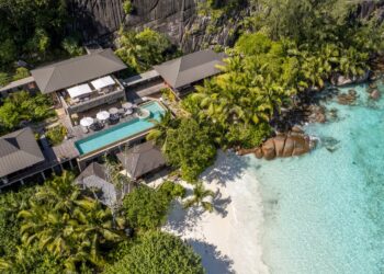 Four Seasons Resort Seychelles: Cennet Adasında Lüks Bir Kaçamak 11 Seyşeller’in tropik güzelliği içinde yer alan Four Seasons Resort, WTS’nin özel indirim kampanyası ile balayı çiftlerine benzersiz bir deneyim sunuyor.