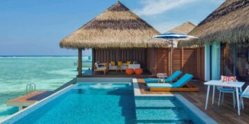 Maldivler'in Güney Atolü'nde yer alan Pullman Maldives Maamutaa, lüksü ve doğayı bir araya getiren unutulmaz bir tatil deneyimi sunuyor.