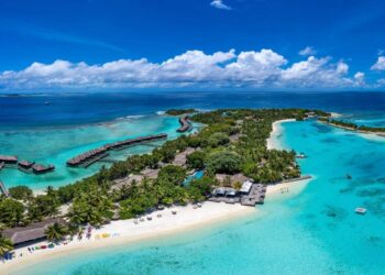 Sheraton Maldives Full Moon Resort & Spa: Maldivler’de Rüya Gibi Bir Tatil Deneyimi