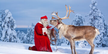 Lapland, Kuzey Avrupa'da, Finlandiya, İsveç, Norveç ve Rusya'nın kuzey bölgesini kapsayan, kış turizmi ve Noel Baba efsanesiyle ünlü bir bölgedir.