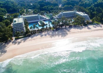 Le Meridien Phuket: Tropik cennette lüks tatil deneyimi 10 Le Meridien Phuket, lüks tatilin, doğayla iç içe huzurun ve eğlenceli aktivitelerin buluştuğu bir destinasyon.