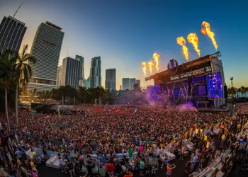 Elektronik müzik tutkunlarının heyecanla beklediği Ultra Music Festival (UMF), 28-30 Mart 2025 tarihlerinde Miami'de gerçekleşecek.