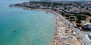 Antalya; Nevruz, Ramazan Bayramı, Paskalya ve Rusların Zafer Bayramı ile arka arkaya dört bayram yaşayacak.
