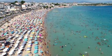 Türkiye, küresel turizmde yükselen konumunu korurken, 2025 sezonu için iddialı hedeflerle yola çıkıyor.
