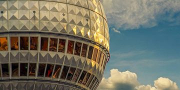 Tim Raue Almanya’nın en yüksek restoranını açtı