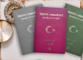 Türk pasaportu yükselişte! 36. sıraya çıktı 6 Arton Capital’in 2025 güncel Passport Index verilerine göre Türkiye, son yılların en iyi performansını göstererek 36. sıraya yükseldi.