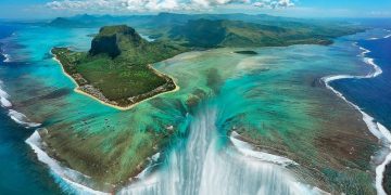 Mauritius: Su altı şelalesi gerçekte ne?