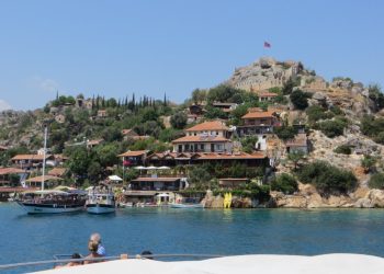 Türkiye’nin dört köyü, dünyanın en iyi turizm köyleri arasına seçildi 8 Türkiye’nin turizm potansiyelini dünyaya tanıtan dört köy, Birleşmiş Milletler (BM) Turizm Örgütü’nün “En İyi Turizm Köyleri 2025” listesine girmeyi başardı.