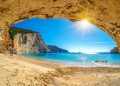 Yunanistan’ın gizli cenneti Lefkada 14 Yunanistan’da tatil planı yapıyor ama nereye gideceğinize karar veremiyor musunuz? O hâlde İyon Denizi’nin göz kamaştıran adası Lefkada tam size göre.