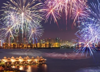 Roma’da yeni yıla lüks dokunuş: Anantara Palazzo Naiadi’de yılbaşı deneyimi 3 WTS’nin yılbaşına özel hazırladığı Anantara Palazzo Naiadi Rome Hotel paketi, Roma’nın büyüleyici atmosferinde yeni yıla unutulmaz bir başlangıç yapmak isteyenlere ayrıcalıklı bir konaklama vadediyor.