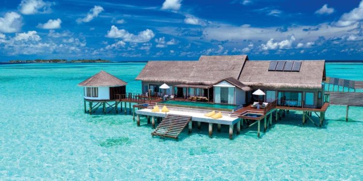 WTS, Maldivler’in en seçkin ada otellerinden OZEN LIFE MAADHOO için 10 Aralık 2025’e kadar geçerli özel bir erken rezervasyon indirimi sunuyor.