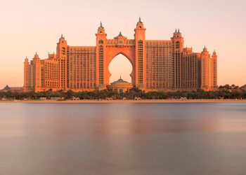 Dubai’nin simge otellerinden Atlantis The Palm, WTS kampanyasıyla 494 €’dan başlayan fiyatlarla unutulmaz bir tatil vadediyor.