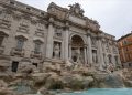 Roma’da Trevi Çeşmesi’ne giriş artık ücretli 11 Roma’nın simge yapılarından Trevi Çeşmesi’nde biletli ziyaret dönemi başladı. Turistler, belirli saatlerde 2 avro ödeyerek çeşmeyi yakından görebilecek.