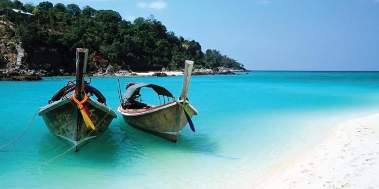 Zanzibar: Okyanusun ortasında saklı bir hazine 1 Zanzibar, beyaz kumlarının ötesinde kültürü, doğası ve deneyimleriyle ezberi bozuyor.