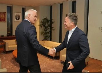 Bakan Mehmet Nuri Ersoy, Jet2 CEO’su Steve Heapy ile Dertour Grubu Almanya Global Sözleşme Direktörü Joachim Seip’le bir araya geldi.