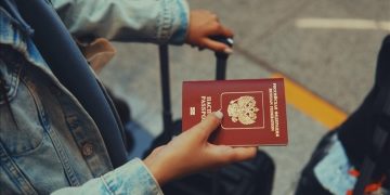 Türkiye’de vize işlemlerinde en çok başvurulan yapılardan biri haline gelen VFS Global’in Türkiye ayağı, Talimhane’deki bir adresten başlayarak genişleyen şirket bağlantılarıyla gündeme geldi.