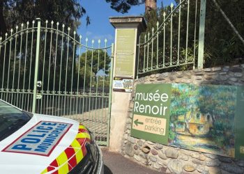 Fransa’da Renoir Müzesi soygunu! 10 milyon dolarlık sanat eserlerini çaldılar 3 Fransız Rivierası’ndaki Renoir Müzesi’ne sabahın erken saatlerinde giren iki kişi dört sanat eserini çaldı