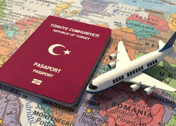 Schengen sınırlarında biyometrik kontrole geçiş için uygulanan Giriş-Çıkış Sistemi, havalimanlarında oluşan uzun kuyruklar ve teknik sorunlar nedeniyle sekteye uğradı.