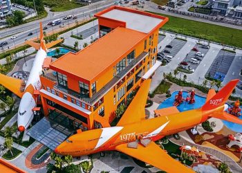 Malezya'da Yeni Cazibe Merkezi: Uçak Otel 2 Malezya’da Yeni Cazibe Merkezi: Uçak Otel