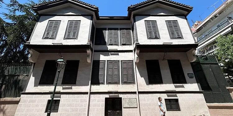 Selanik’e gitmek isteyenler için özel kampanya 1 29 Ekim’e özel hazırlanan Selanik turu kampanyasında fiyat 299 Euro’dan 249 Euro’ya düştü.